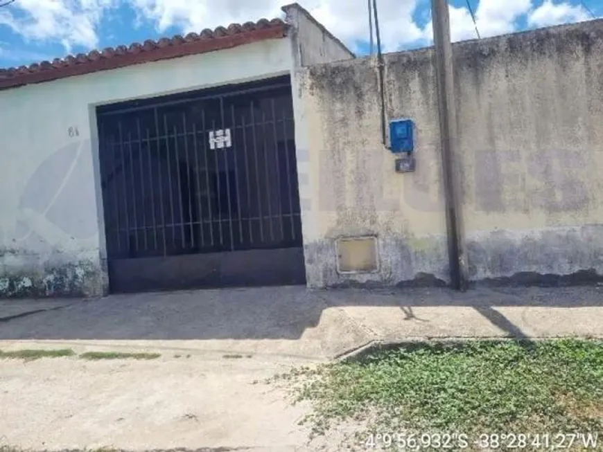 Foto 1 de Casa com 2 Quartos à venda, 87m² em Centro, Pacajus