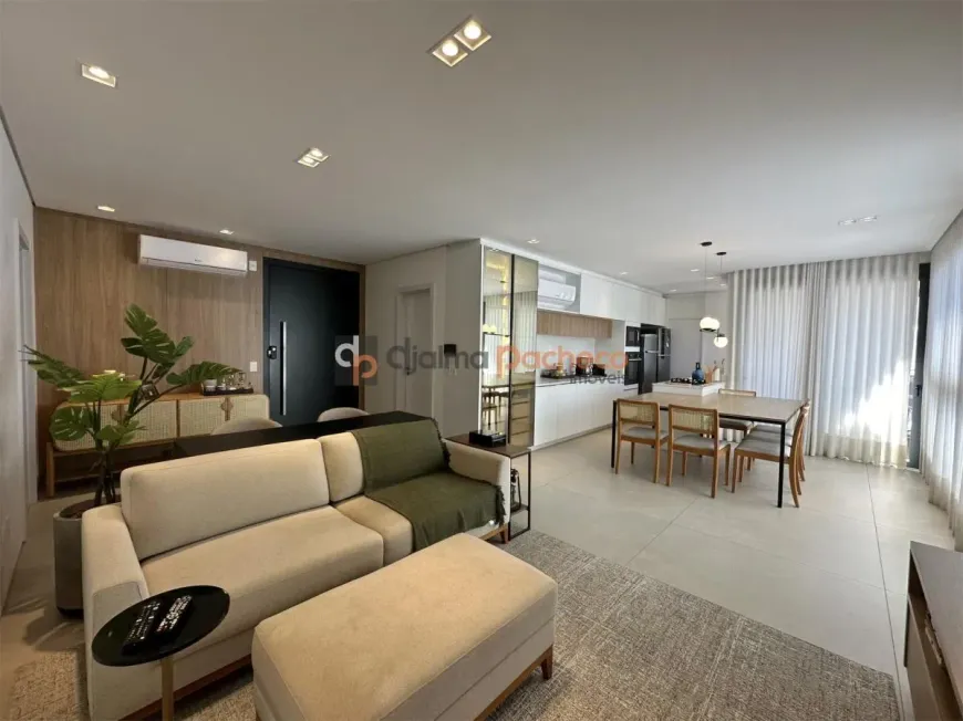 Foto 1 de Apartamento com 3 Quartos à venda, 129m² em Jurerê, Florianópolis