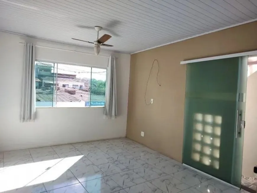 Foto 1 de Casa com 2 Quartos à venda, 80m² em Itapuã, Salvador