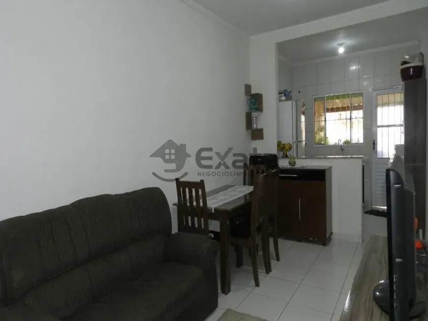 Foto 1 de Casa com 2 Quartos à venda, 63m² em Jardim Santa Esmeralda, Sorocaba