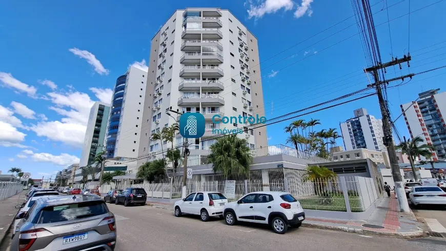 Foto 1 de Apartamento com 3 Quartos à venda, 120m² em Kobrasol, São José
