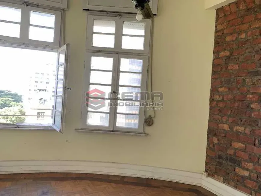 Foto 1 de Sala Comercial para alugar, 32m² em Centro, Rio de Janeiro