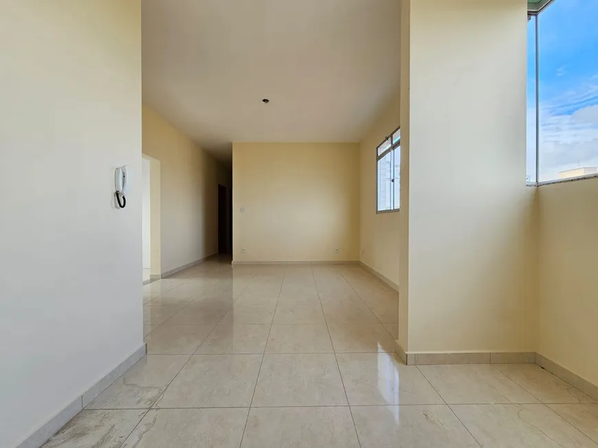 Foto 1 de Apartamento com 3 Quartos à venda, 79m² em Heliópolis, Belo Horizonte
