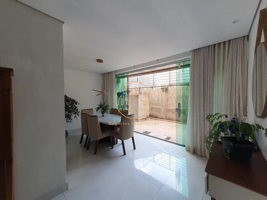 Foto 1 de Casa com 4 Quartos à venda, 357m² em Central Parque, Contagem