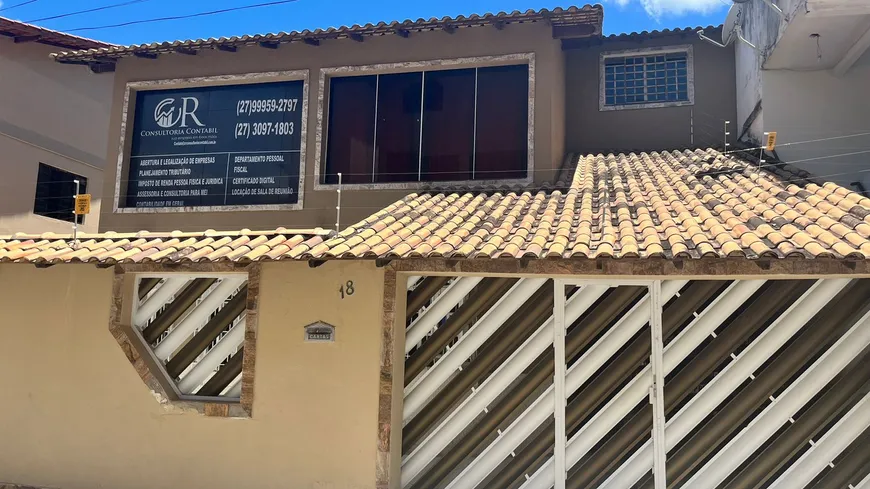 Foto 1 de Casa com 6 Quartos para alugar, 250m² em Itapuã, Vila Velha