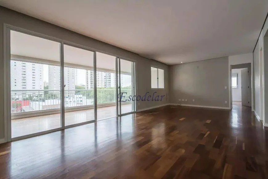 Foto 1 de Apartamento com 3 Quartos à venda, 135m² em Santo Amaro, São Paulo