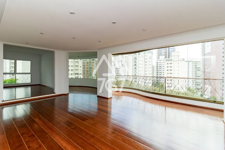 Foto 1 de Apartamento com 4 Quartos à venda, 242m² em Campo Belo, São Paulo