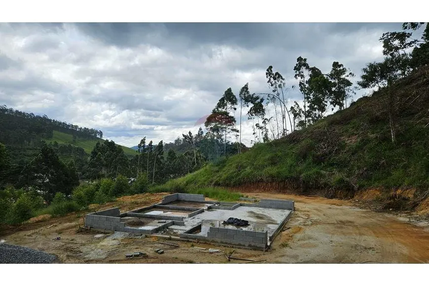 Foto 1 de Lote/Terreno à venda em Riograndina, Nova Friburgo