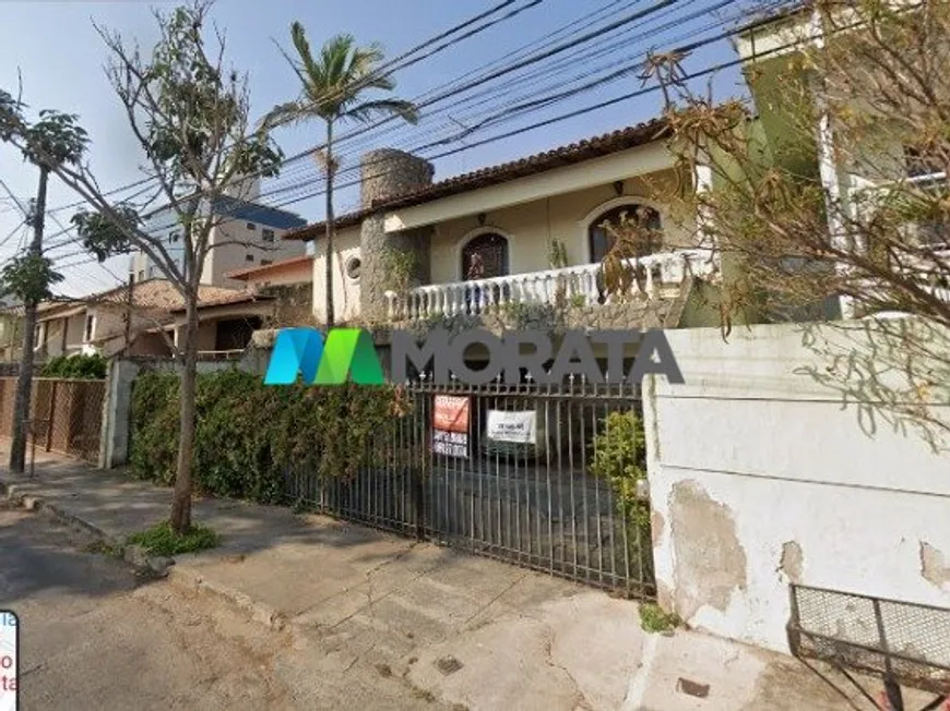 Foto 1 de Casa com 4 Quartos à venda, 292m² em Itapoã, Belo Horizonte