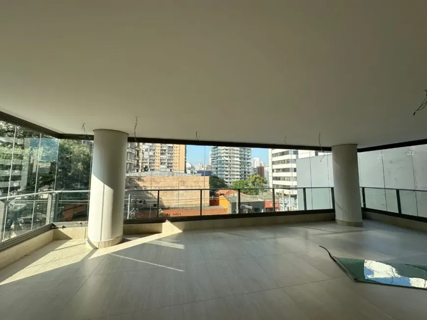 Foto 1 de Apartamento com 4 Quartos à venda, 193m² em Vila Nova Conceição, São Paulo