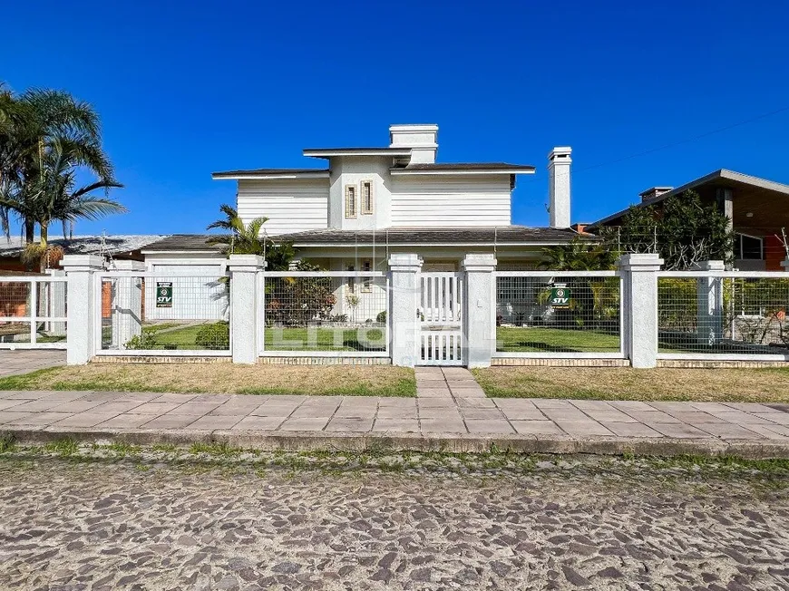 Foto 1 de Casa com 5 Quartos à venda, 334m² em Atlantida, Xangri-lá