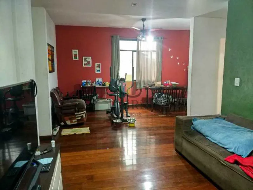 Foto 1 de Casa de Condomínio com 4 Quartos à venda, 277m² em Taquara, Rio de Janeiro