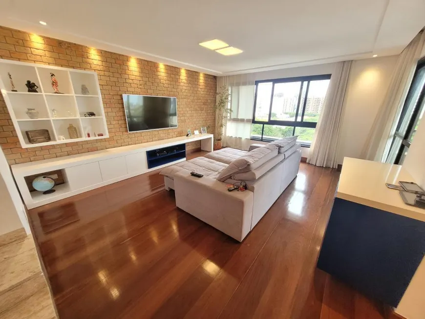 Foto 1 de Apartamento com 3 Quartos à venda, 220m² em Itaigara, Salvador