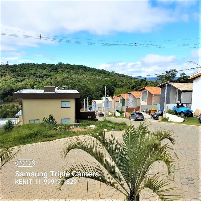 Foto 1 de Casa com 2 Quartos à venda, 98m² em Mato Dentro, Mairiporã