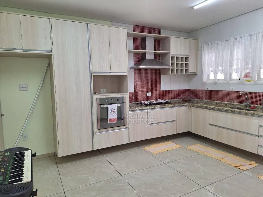 Foto 1 de Casa com 4 Quartos à venda, 157m² em Vila Curuçá, Santo André