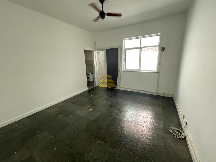 Foto 1 de Apartamento com 1 Quarto para alugar, 27m² em Centro, Rio de Janeiro