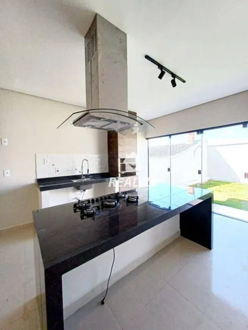 Foto 1 de Casa com 3 Quartos à venda, 151m² em Residencial Ouro Verde, Botucatu