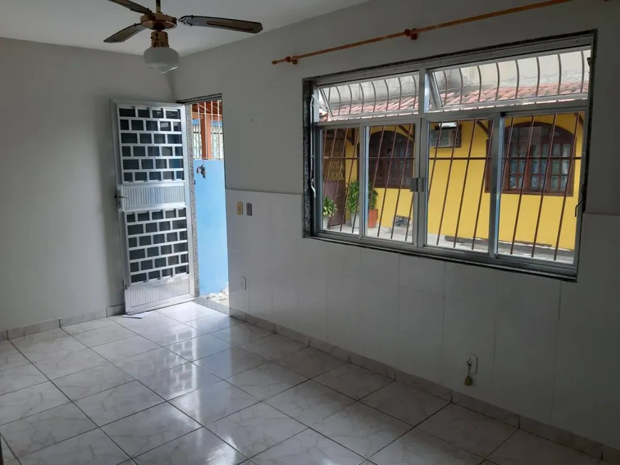 Foto 1 de Casa com 2 Quartos à venda, 80m² em Centro, Nilópolis