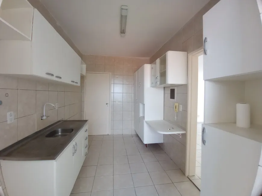 Foto 1 de Apartamento com 3 Quartos para alugar, 98m² em Capim Macio, Natal