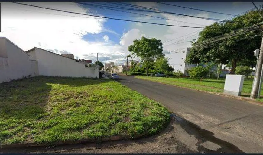 Foto 1 de Lote/Terreno à venda, 254m² em Custódio Pereira, Uberlândia