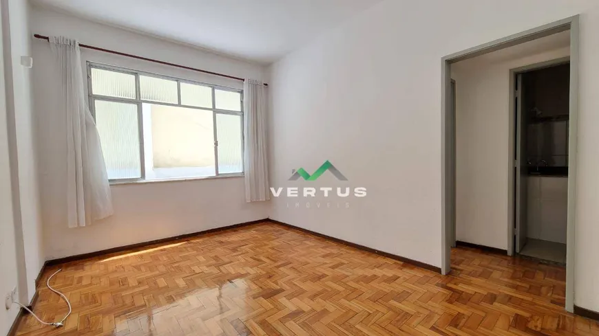 Foto 1 de Apartamento com 1 Quarto para alugar, 42m² em Varzea, Teresópolis