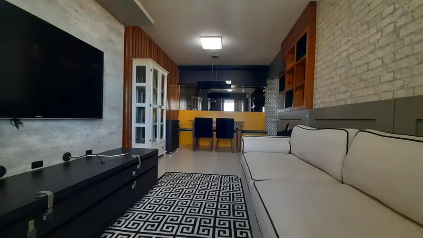 Foto 1 de Apartamento com 3 Quartos à venda, 78m² em Michel, Criciúma