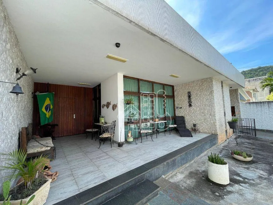 Foto 1 de Casa com 3 Quartos à venda, 400m² em São Francisco, Niterói