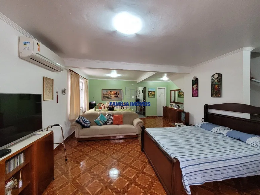 Foto 1 de Sobrado com 3 Quartos à venda, 235m² em Vila Belmiro, Santos