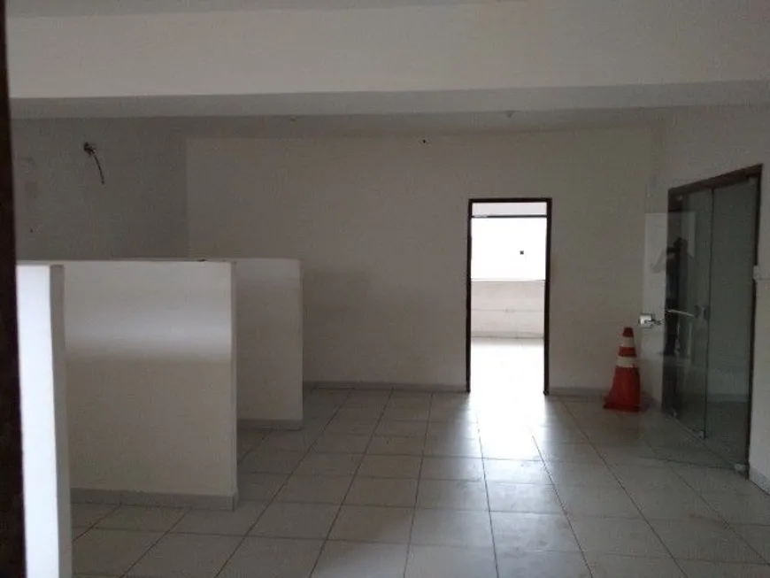 Foto 1 de Sala Comercial para alugar, 55m² em Amaralina, Salvador