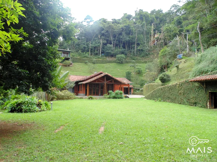 Foto 1 de Casa de Condomínio com 4 Quartos à venda, 200m² em Itaipava, Petrópolis