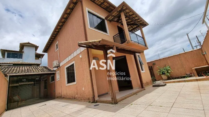 Foto 1 de Casa com 3 Quartos à venda, 120m² em Village de Rio das Ostras, Rio das Ostras