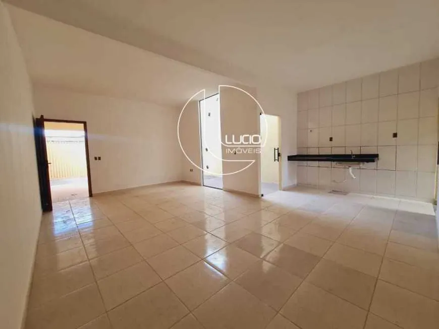 Foto 1 de Casa com 3 Quartos à venda, 105m² em Residencial Florença, Anápolis