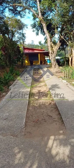 Foto 1 de Fazenda/Sítio com 2 Quartos à venda, 150m² em Taiacupeba, Mogi das Cruzes