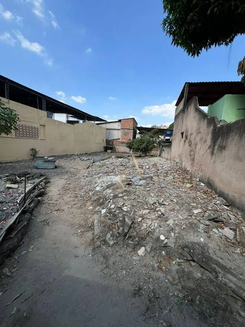 Foto 1 de Lote/Terreno à venda, 360m² em Vila Borgerth, Nova Iguaçu