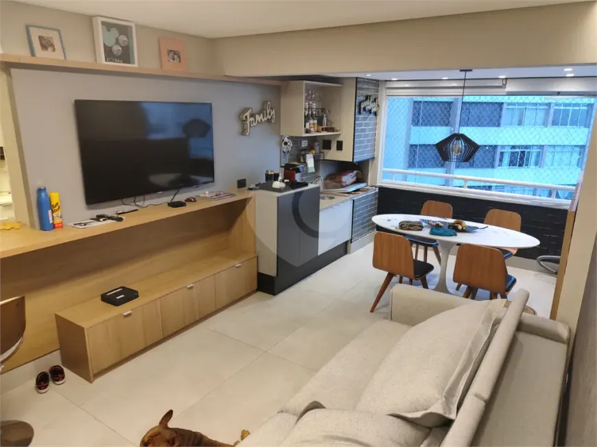 Foto 1 de Apartamento com 2 Quartos à venda, 77m² em Santana, São Paulo