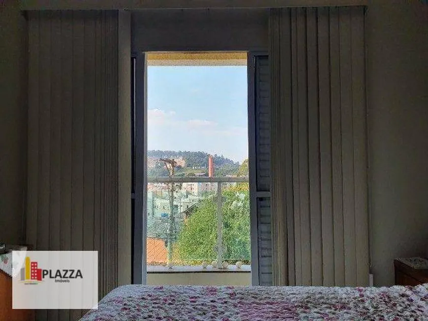 Foto 1 de Sobrado com 3 Quartos à venda, 205m² em Vila Zat, São Paulo