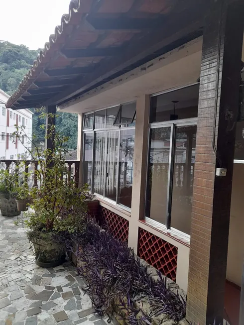 Foto 1 de Casa com 3 Quartos à venda, 170m² em Centro, Petrópolis