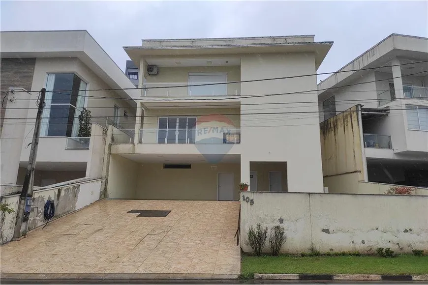 Foto 1 de Casa de Condomínio com 4 Quartos para alugar, 350m² em Fazenda Rincao, Arujá
