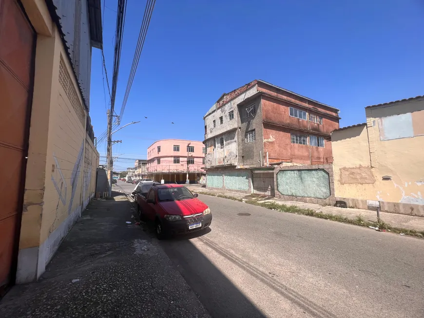 Foto 1 de Galpão/Depósito/Armazém para venda ou aluguel, 2000m² em Edson Passos, Mesquita