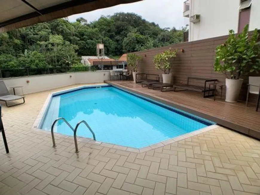 Foto 1 de Apartamento com 1 Quarto para alugar, 44m² em Atiradores, Joinville