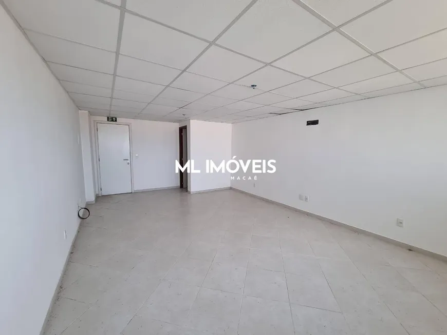 Foto 1 de Sala Comercial à venda, 33m² em Imbetiba, Macaé