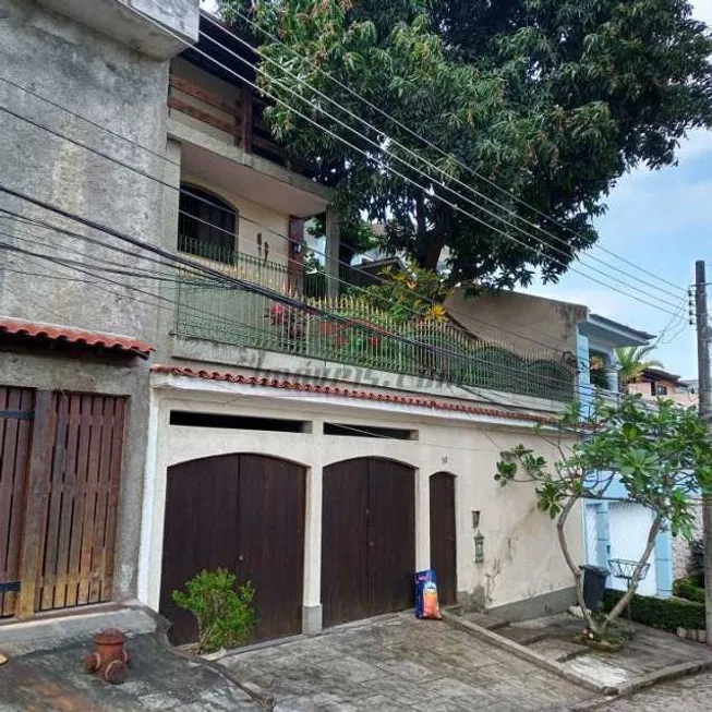 Foto 1 de Casa de Condomínio com 4 Quartos à venda, 295m² em Pechincha, Rio de Janeiro