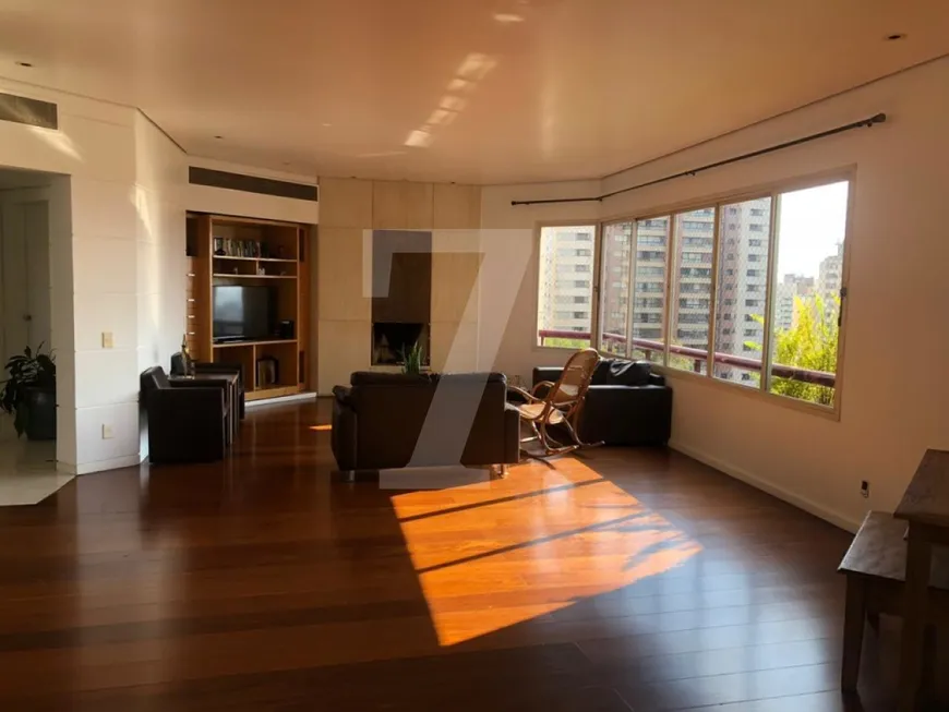 Foto 1 de Apartamento com 3 Quartos à venda, 460m² em Morumbi, São Paulo