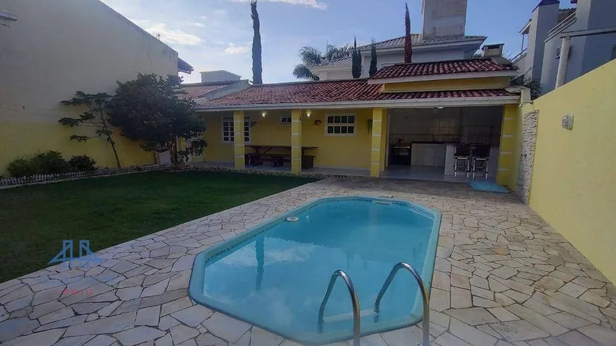 Foto 1 de Casa com 3 Quartos à venda, 230m² em Ingleses do Rio Vermelho, Florianópolis