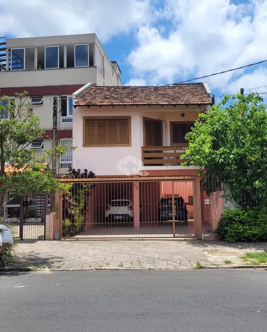 Foto 1 de Casa com 4 Quartos à venda, 150m² em Partenon, Porto Alegre