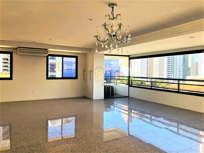 Foto 1 de Apartamento com 4 Quartos à venda, 201m² em Meireles, Fortaleza