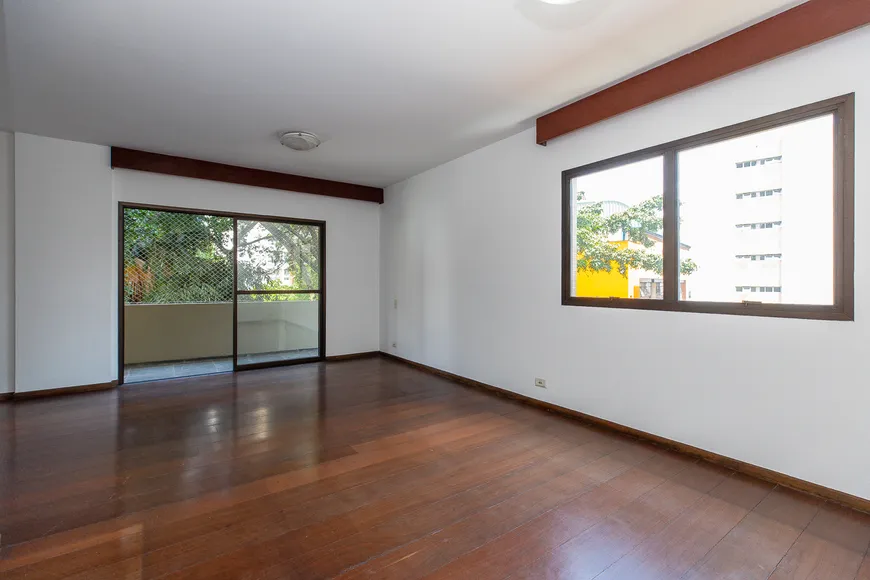 Foto 1 de Apartamento com 3 Quartos à venda, 134m² em Indianópolis, São Paulo