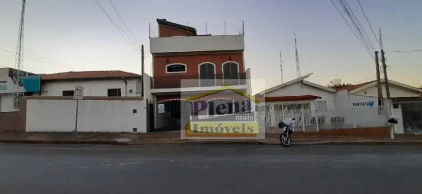 Foto 1 de Sobrado com 3 Quartos para alugar, 200m² em Centro, Sumaré