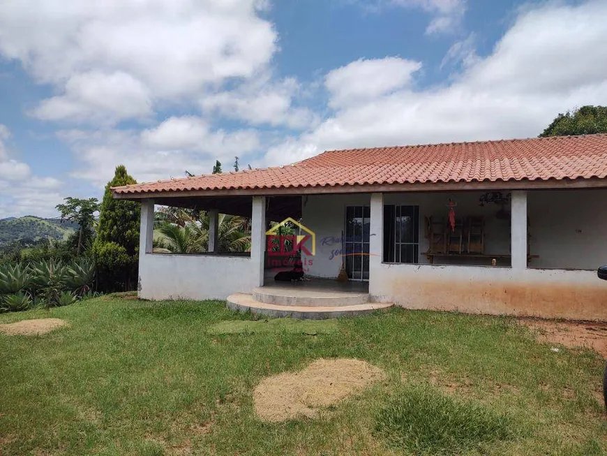 Foto 1 de Fazenda/Sítio com 2 Quartos à venda, 10000m² em Zona Rural, Paraisópolis