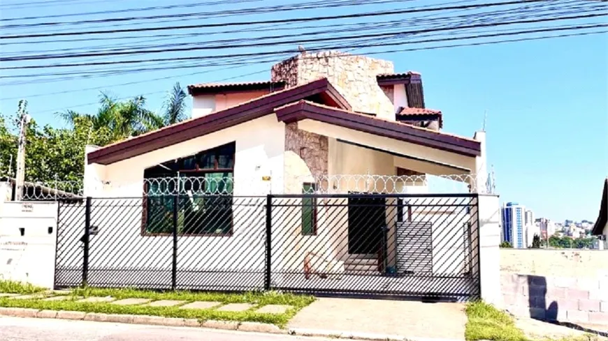 Foto 1 de Casa com 3 Quartos à venda, 268m² em Jardim Pires de Mello, Sorocaba